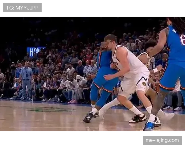 班恩挡拆牵制约基奇，拉开外线空间提升投篮效率