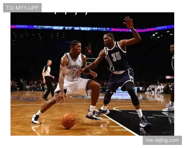 乔·约翰逊关键时刻三分拉开差距 改善球队进攻结构